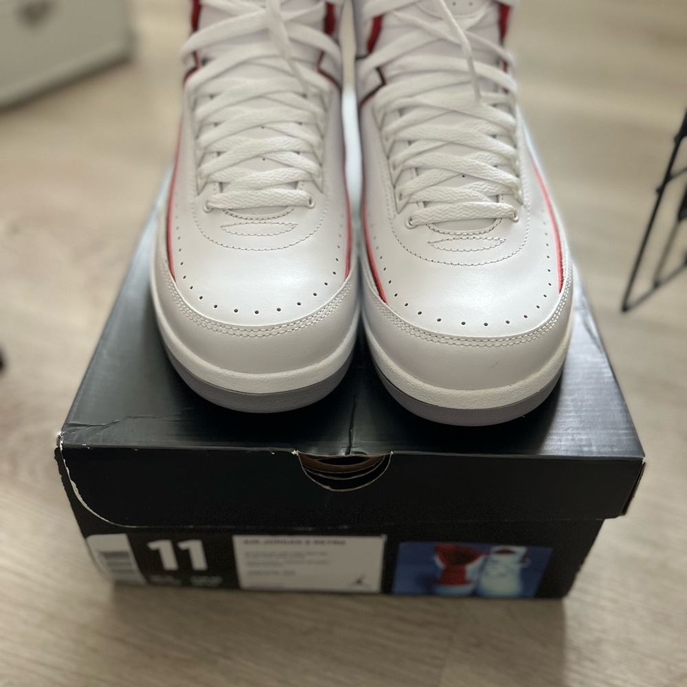 Jordan Retro 2 Deadstock